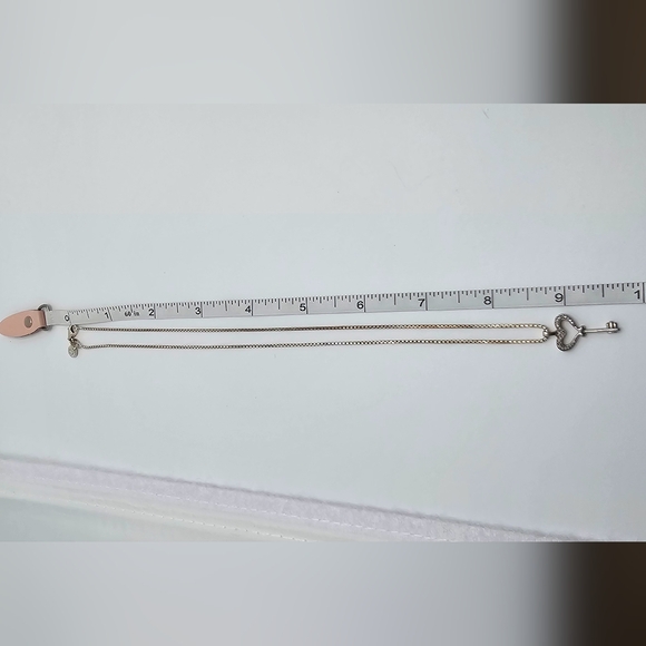 Sterling silver diamond heart key necklace - Picture 10 of 10